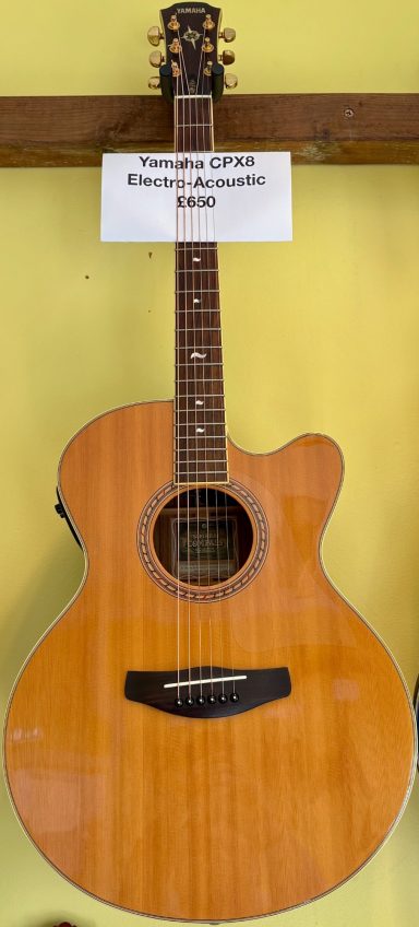 Yamaha CPX8