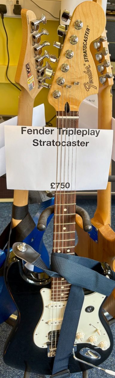 Fender Tripleplay Strat